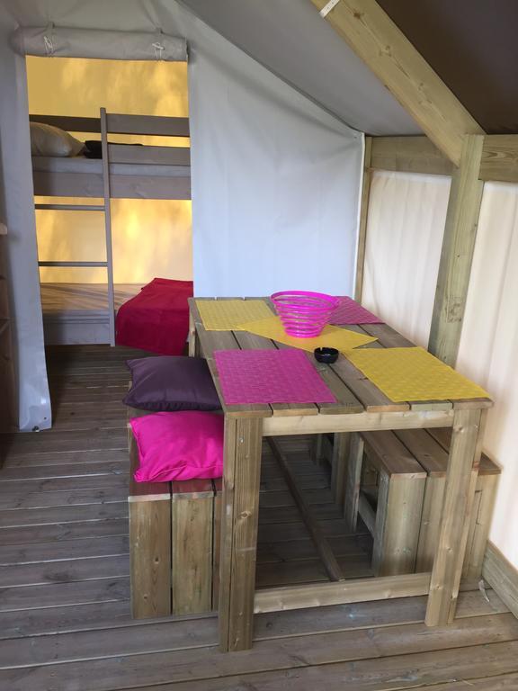 Camping Les Orangers San-Martino-di-Lota Pokoj fotografie